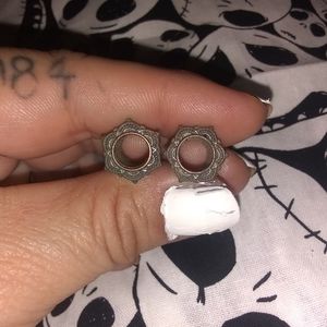 O gauge hollow tunnels